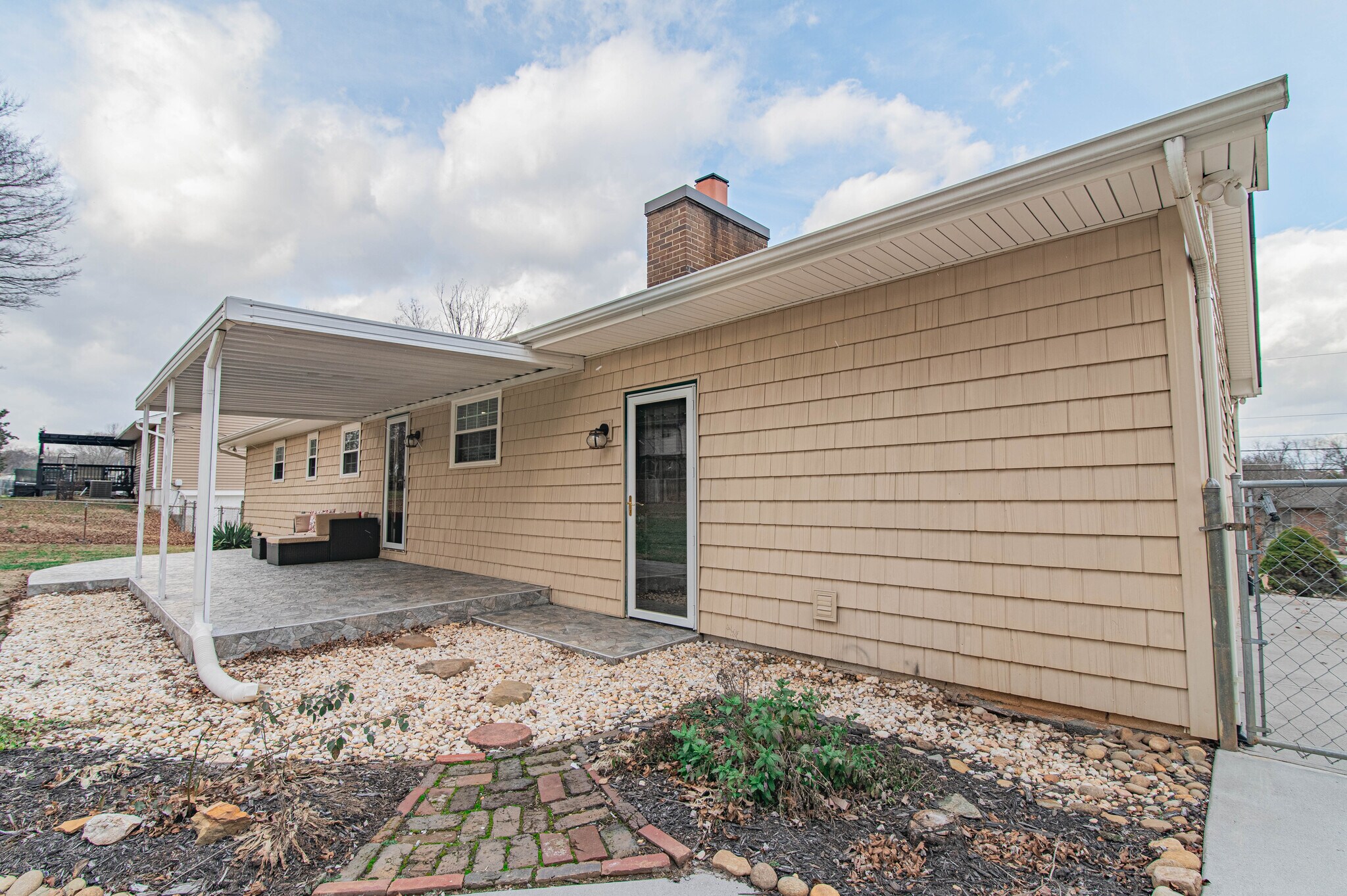 Building Photo - 7707 Windsong Rd