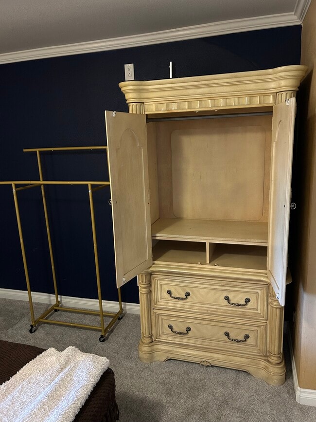 Building Photo - 7704 Lotus Cir