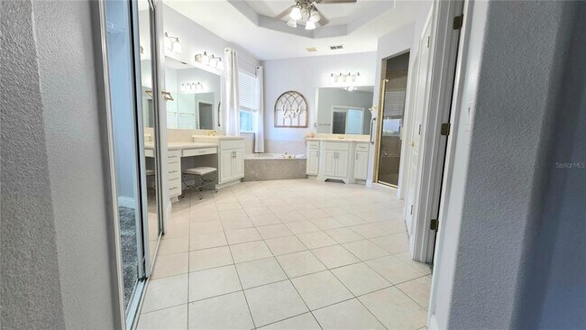 Building Photo - 1639 Marina Lake Dr