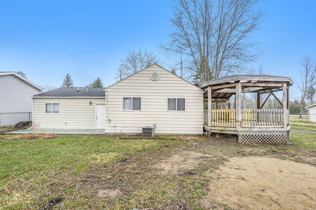 Building Photo - 4299 N Belsay Rd