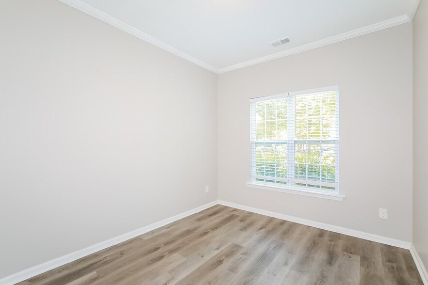 Building Photo - 106 Shadow Creek Ct