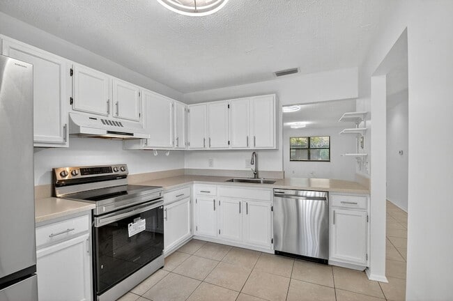 Building Photo - 270 Beaver Dam Ct