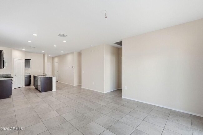 Building Photo - 3766 S 247th Ave