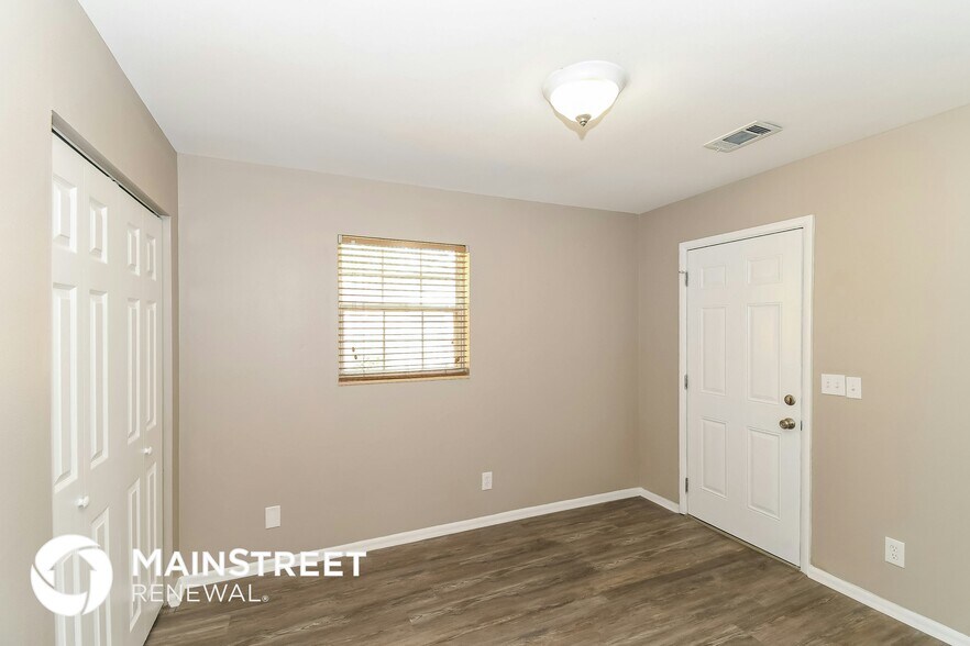 Building Photo - 5562 Enchanted Dr