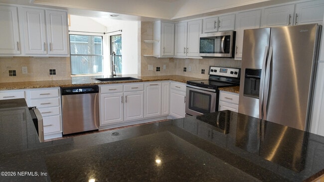 Building Photo - 12238 Spiney Ridge Dr S