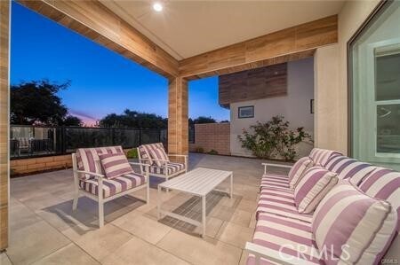 Building Photo - 26296 Paseo Sillin
