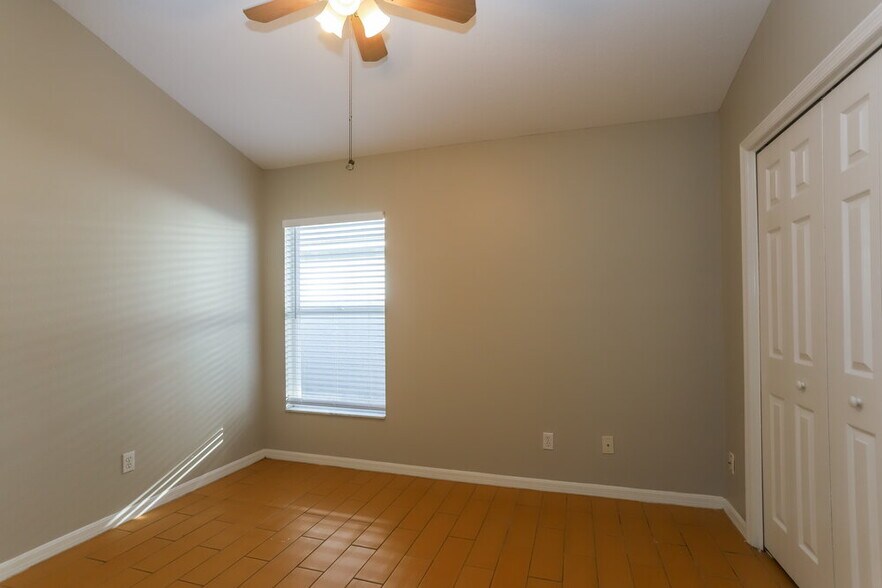 Building Photo - 2831 Laurel Leaf Dr