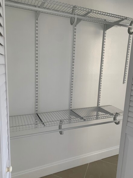 Building Photo - 1301 NW 12th Ave