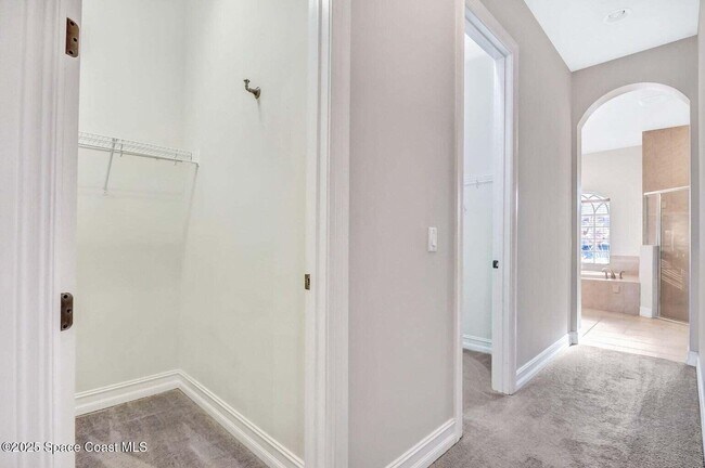 Building Photo - 6565 Arroyo Dr