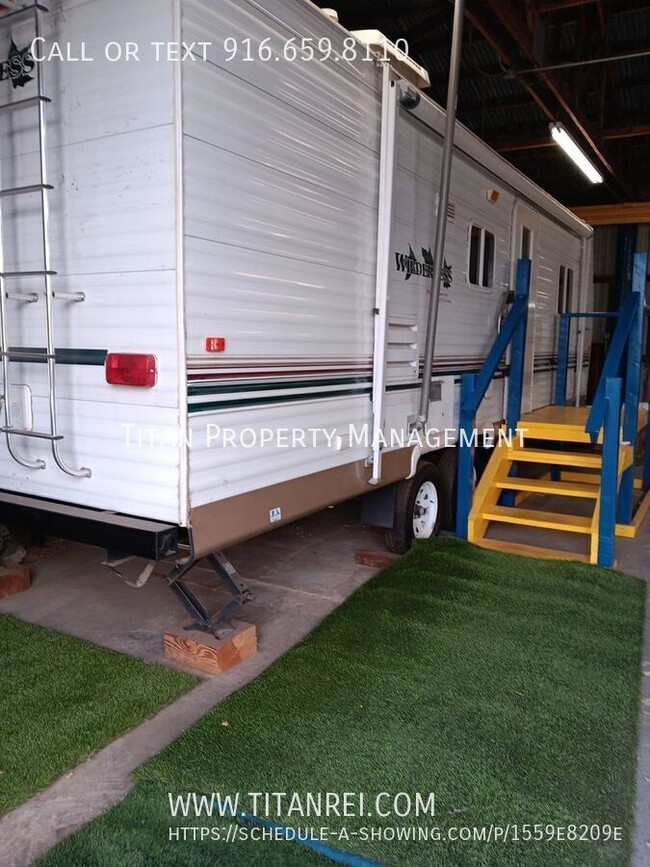 Primary Photo - Loomis One Bedroom Trailer For Lease by Ti...