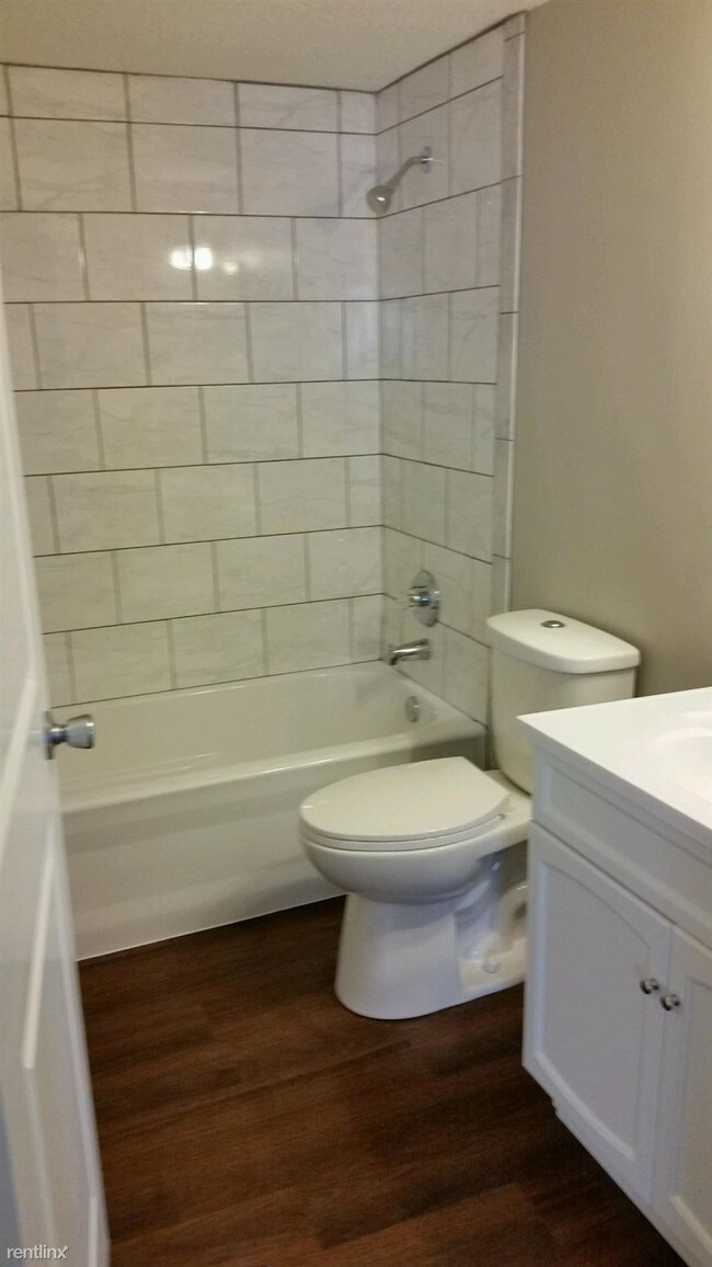 Building Photo - 2 br, 1 bath Apartment - 2780 Tech Dr