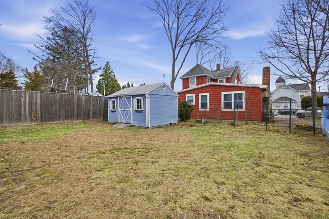 Building Photo - 55 Pine St