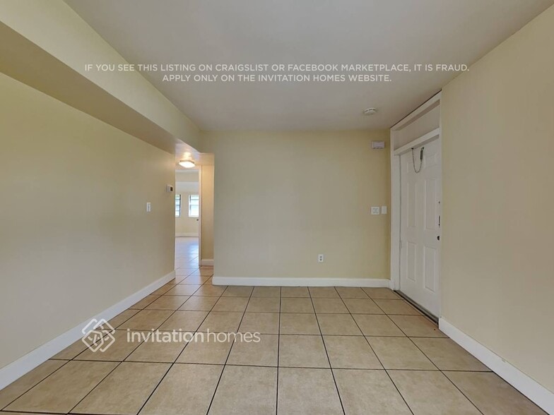 Building Photo - 591 Sioux Rd