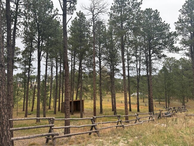 Building Photo - 6980 Wildridge Rd