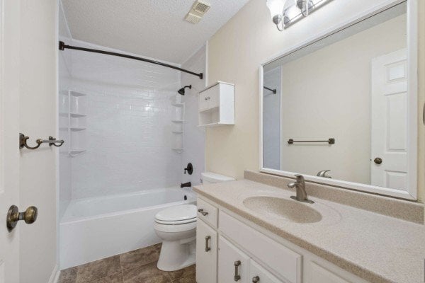 Building Photo - 1404 Quail Run