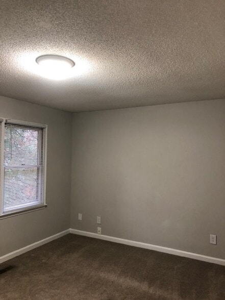 Building Photo - 4405 Graceland Ct