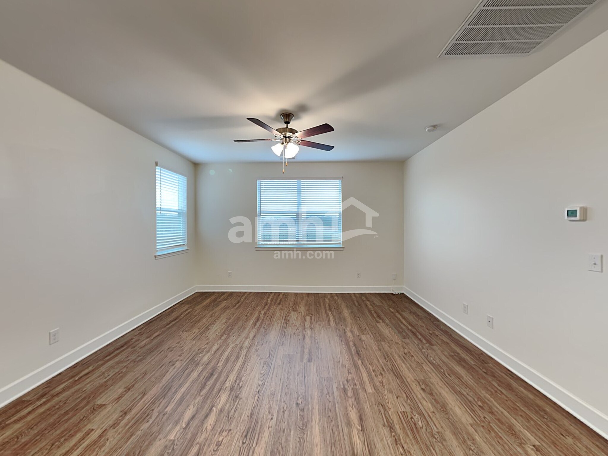 Building Photo - 4329 Longfellow Dr