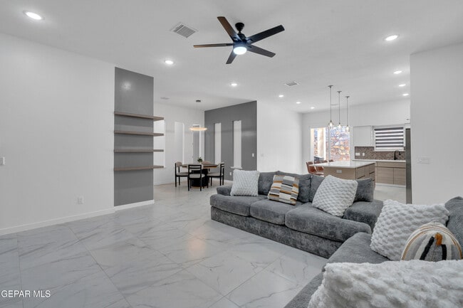 Building Photo - 1789 Urijah Pl