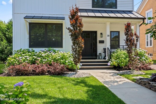 Building Photo - 28 Rector Pl