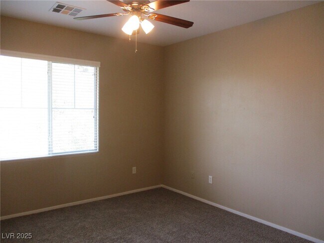 Building Photo - 1001 Domnus Ln