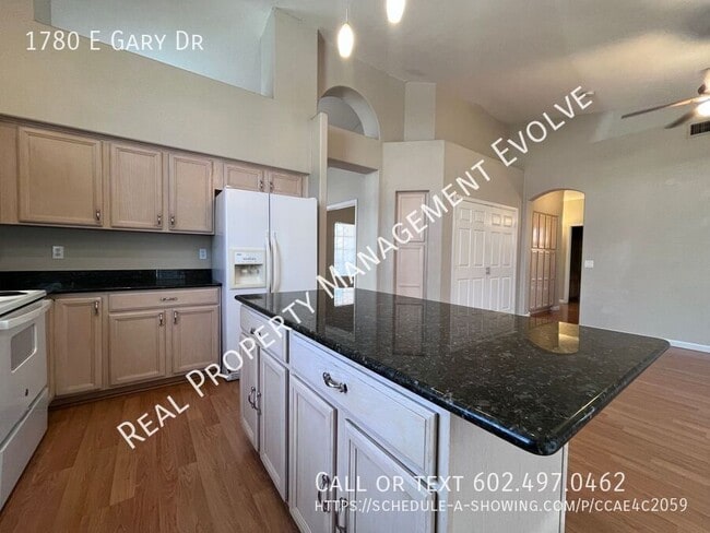 Building Photo - 1780 E Gary Dr