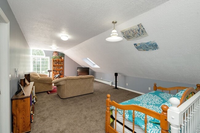 Building Photo - Immaculate Home for rent in gated cul-de-sac!