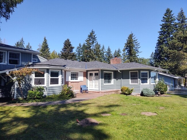 Building Photo - Scandia Waterfront! Furnished! Short lease...