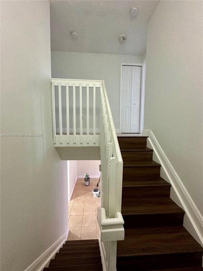 Building Photo - 15246 SW 30th Terrace