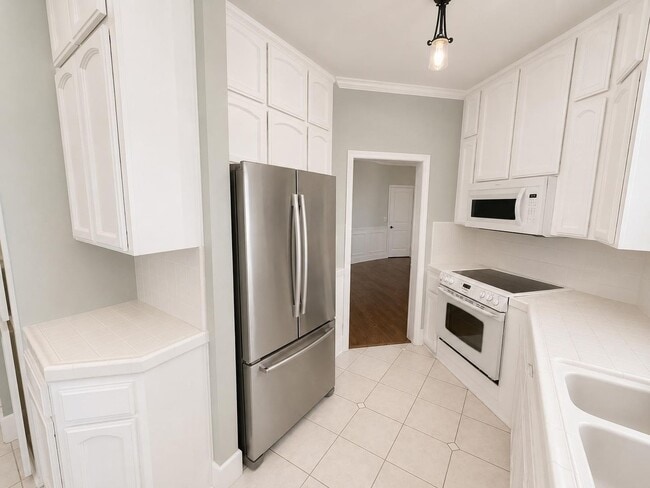 Building Photo - Beautiful Woodward Park 3/3 in Gated Community