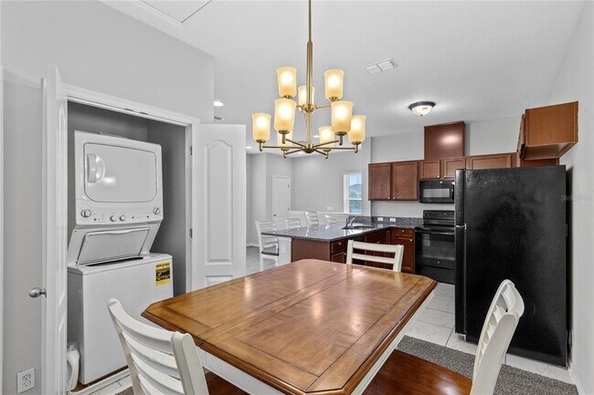 Building Photo - 9077 Neher St