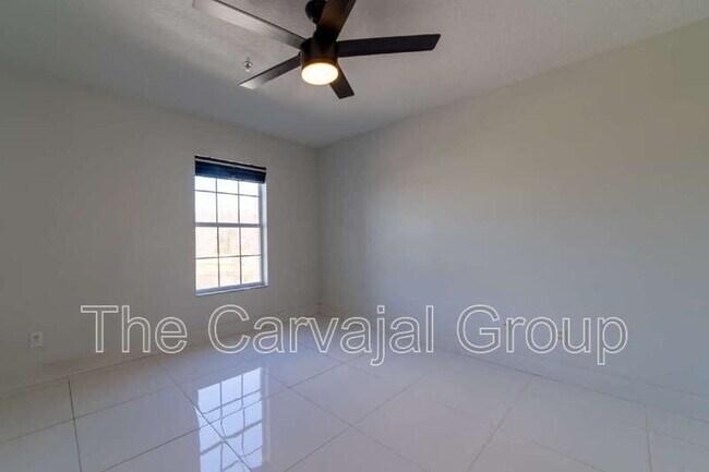 Building Photo - 10224 Vickers Ridge Dr