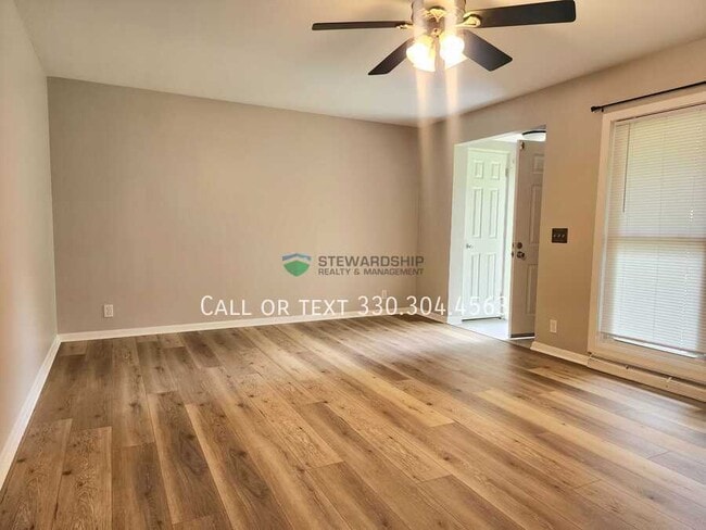 Building Photo - 8250 E Wadora Cir NW