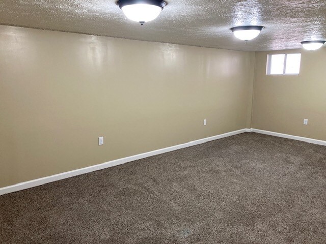 Building Photo - 411 N Shady Bend Rd