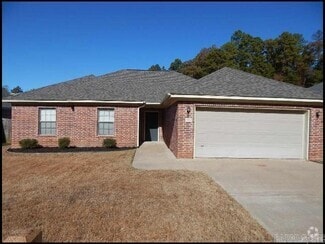 Building Photo - 521 Wisteria Dr
