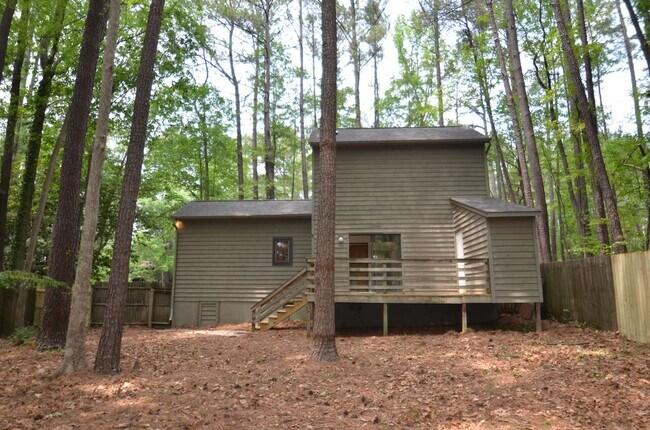 Building Photo - Charming 2 Bed / 2 Bath Home in Prime Chapel Hill Location