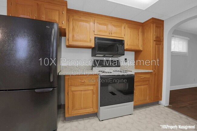 Building Photo - 563 S Burgess Ave
