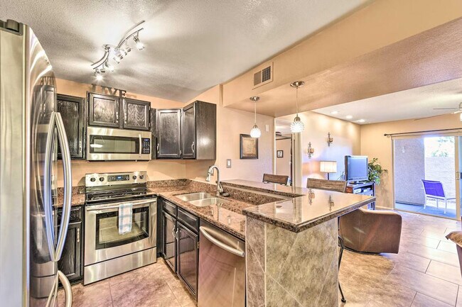 Building Photo - 602 North May-ID1385977P