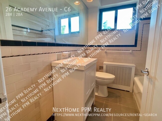 Building Photo - 26 Academy Ave