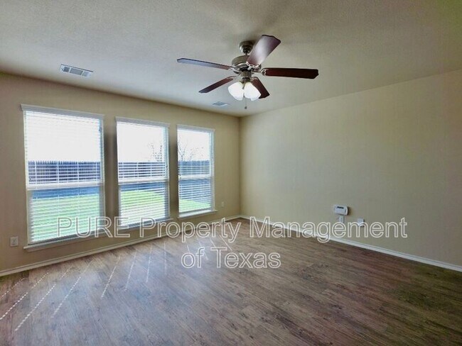 Building Photo - 809 Yabers Ct