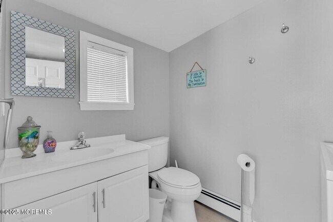 Building Photo - 124 Mathis Dr