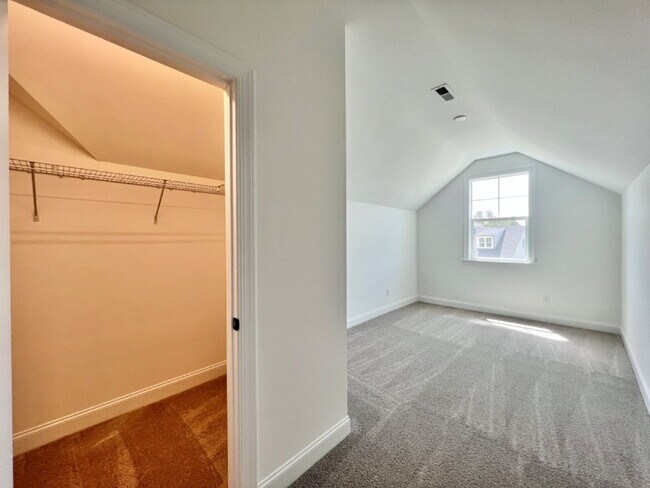 Building Photo - STUNNING and SPACIOUS!