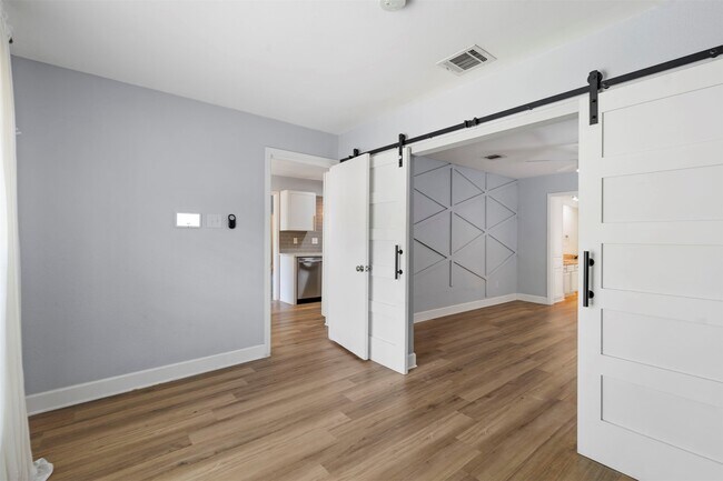 Building Photo - 202 Coppersmith Dr
