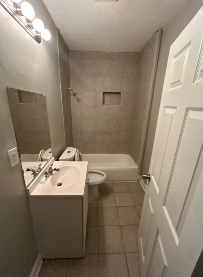 Building Photo - 2100 Stovall Ave