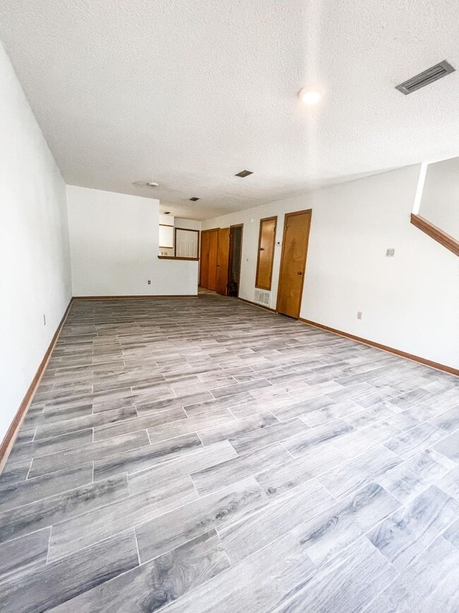 Building Photo - 888 Culp Ave