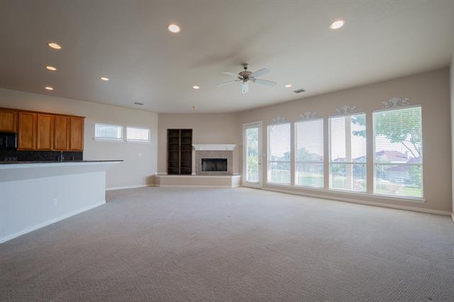 Building Photo - 2909 Saratoga Dr
