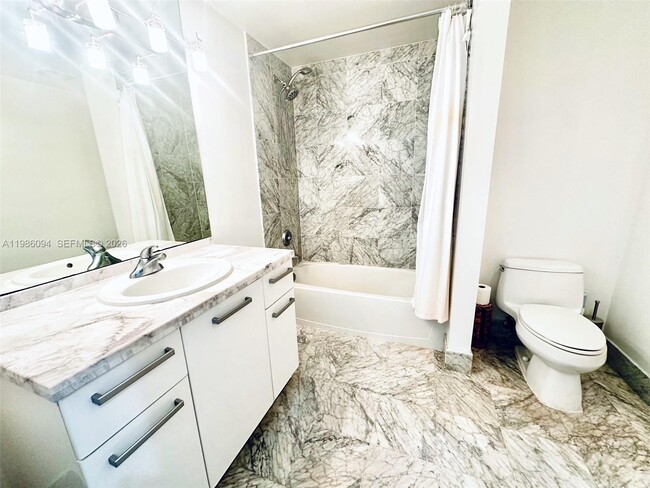 Building Photo - 253 NE 2nd St