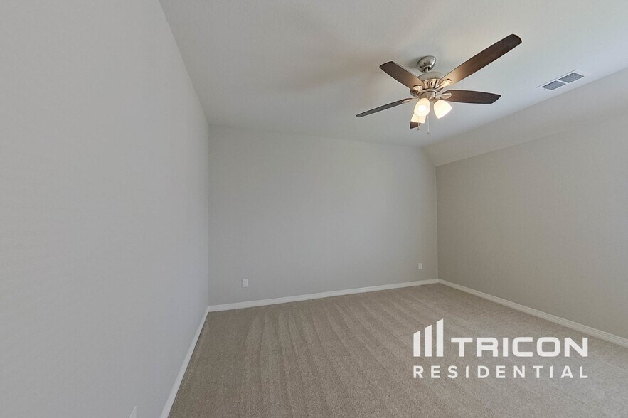 Building Photo - 3717 Hartline Hills
