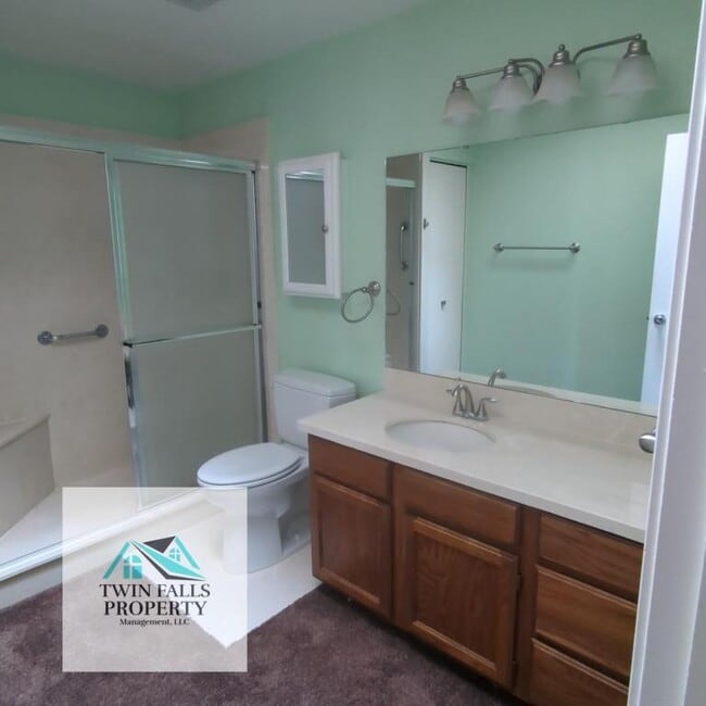 Building Photo - 955 Wood River Dr