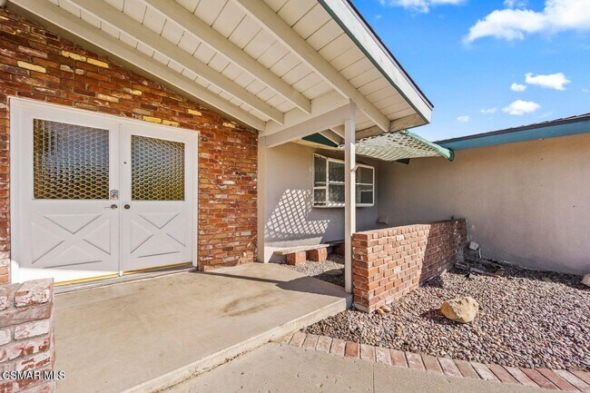 Building Photo - 1217 Coventry Dr