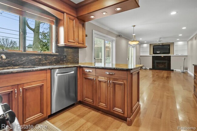 Building Photo - 4147 Greensboro Dr